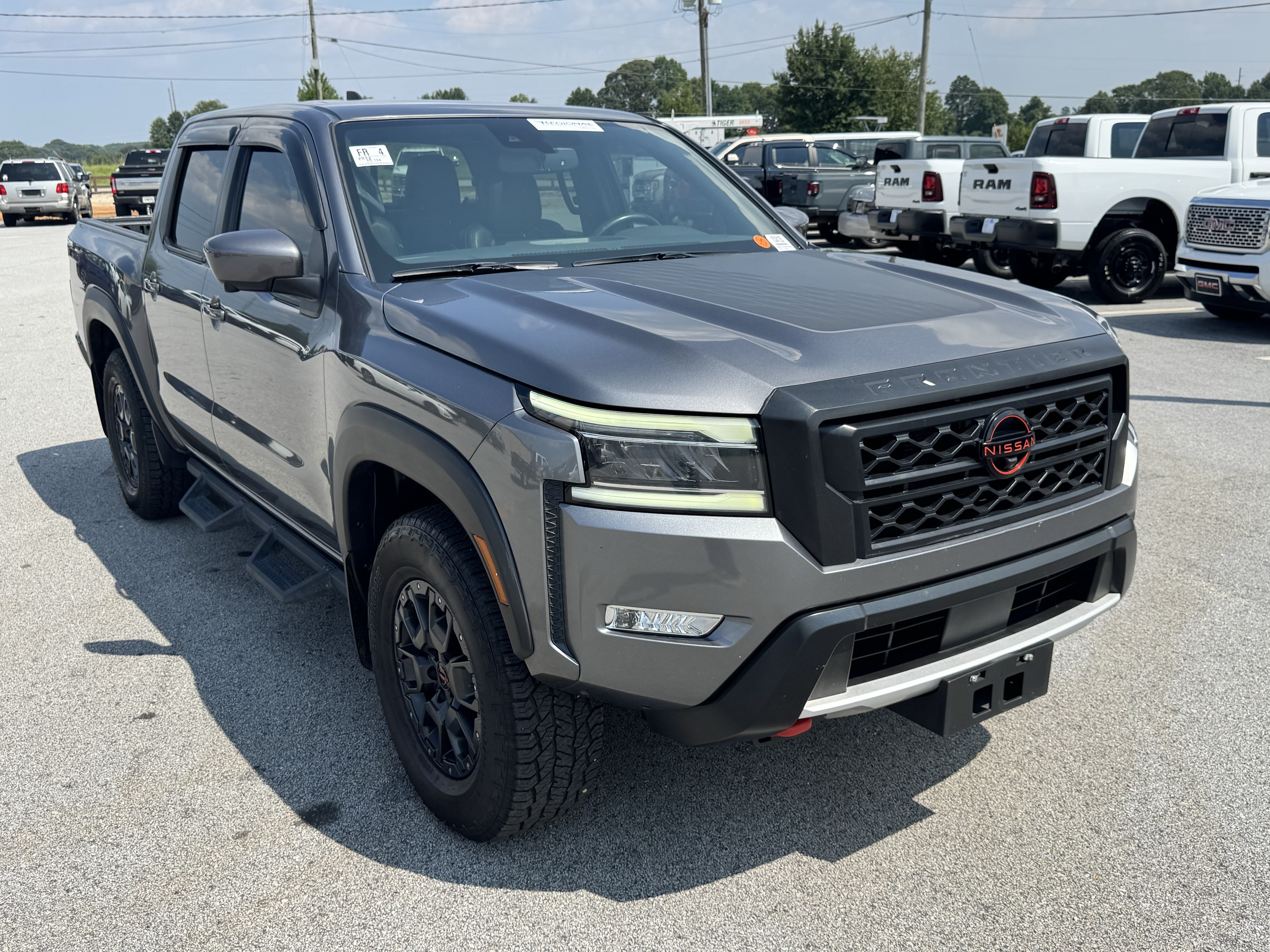 Used 2022 Nissan Frontier PRO-4X w/ Pro-4X Premium Package AWD/4WD image 4