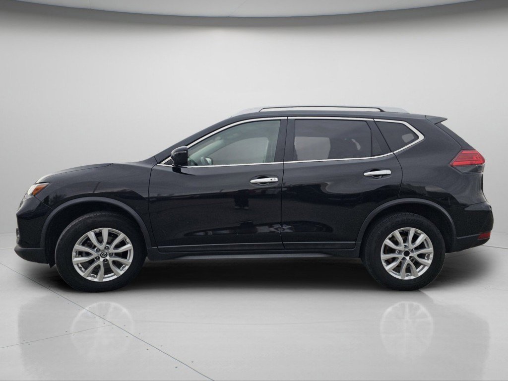 Used 2017 Nissan Rogue SV image 5