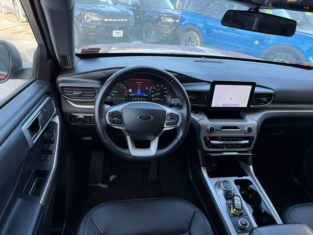 Certified 2022 Ford Explorer XLT w/ Equipment Group 202A image 16