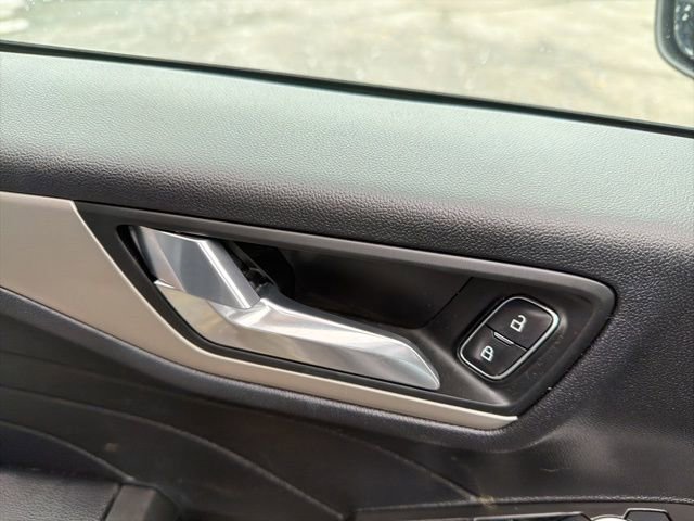 Certified 2021 Ford Escape SE image 22