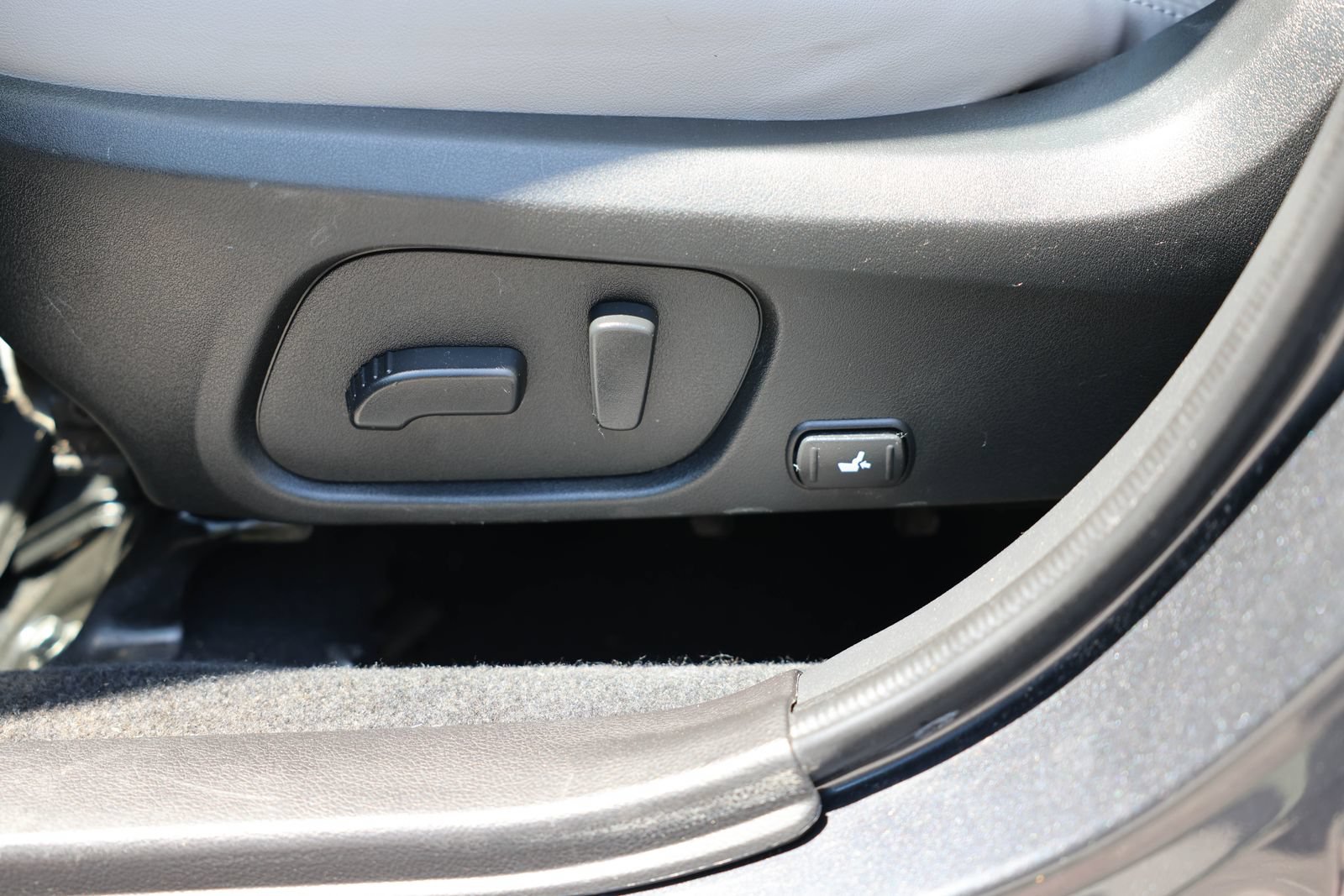 Used 2018 Subaru Forester 2.5i Limited AWD/4WD image 17