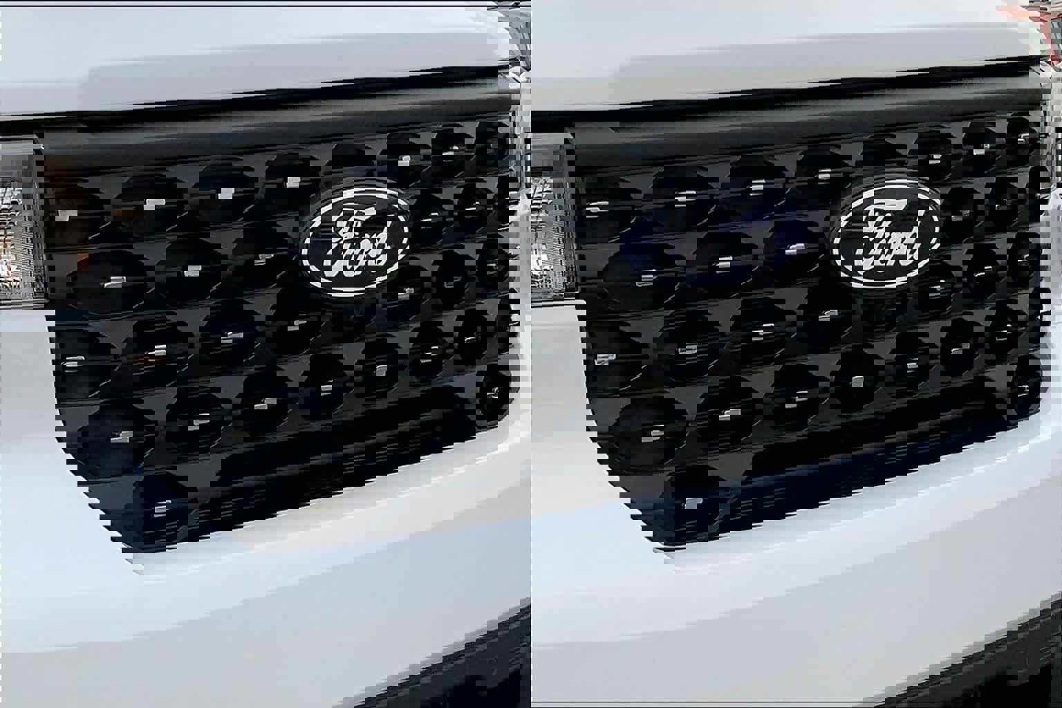 Certified 2025 Ford Maverick Lariat w/ 4K Tow Package image 29