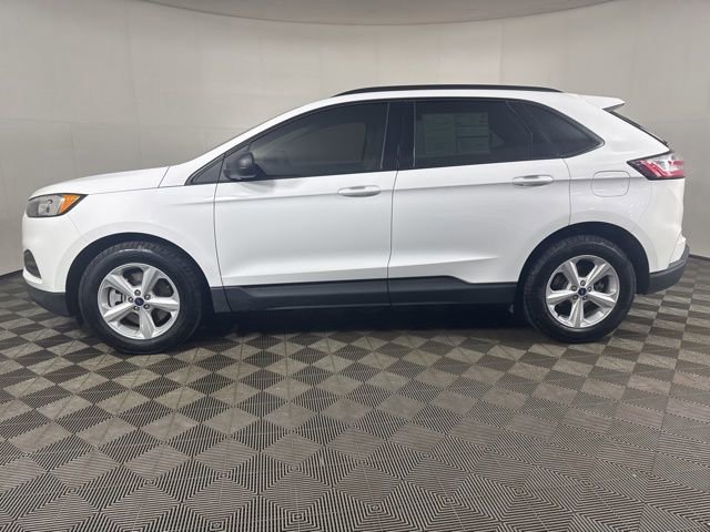 Certified 2021 Ford Edge SE image 2