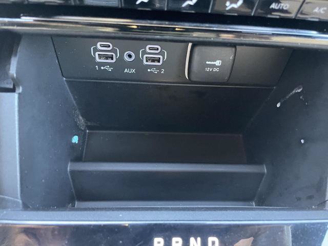 Used 2023 Jeep Grand Cherokee Limited w/ Black Appearance Package AWD/4WD image 18