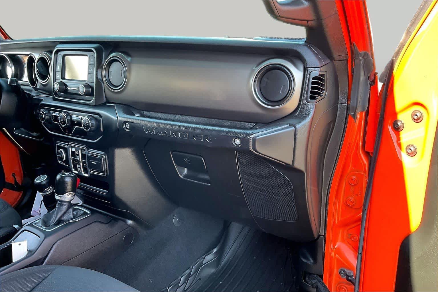 Used 2018 Jeep Wrangler Unlimited Sport AWD/4WD image 17