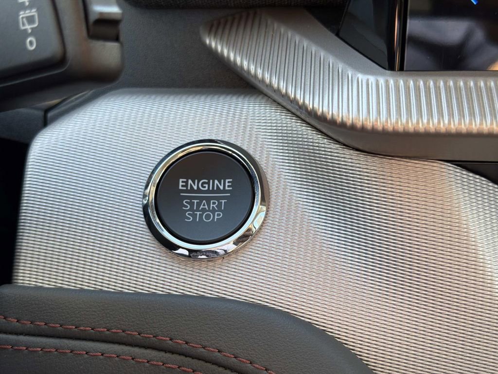 Certified 2025 Ford Explorer Active image 26