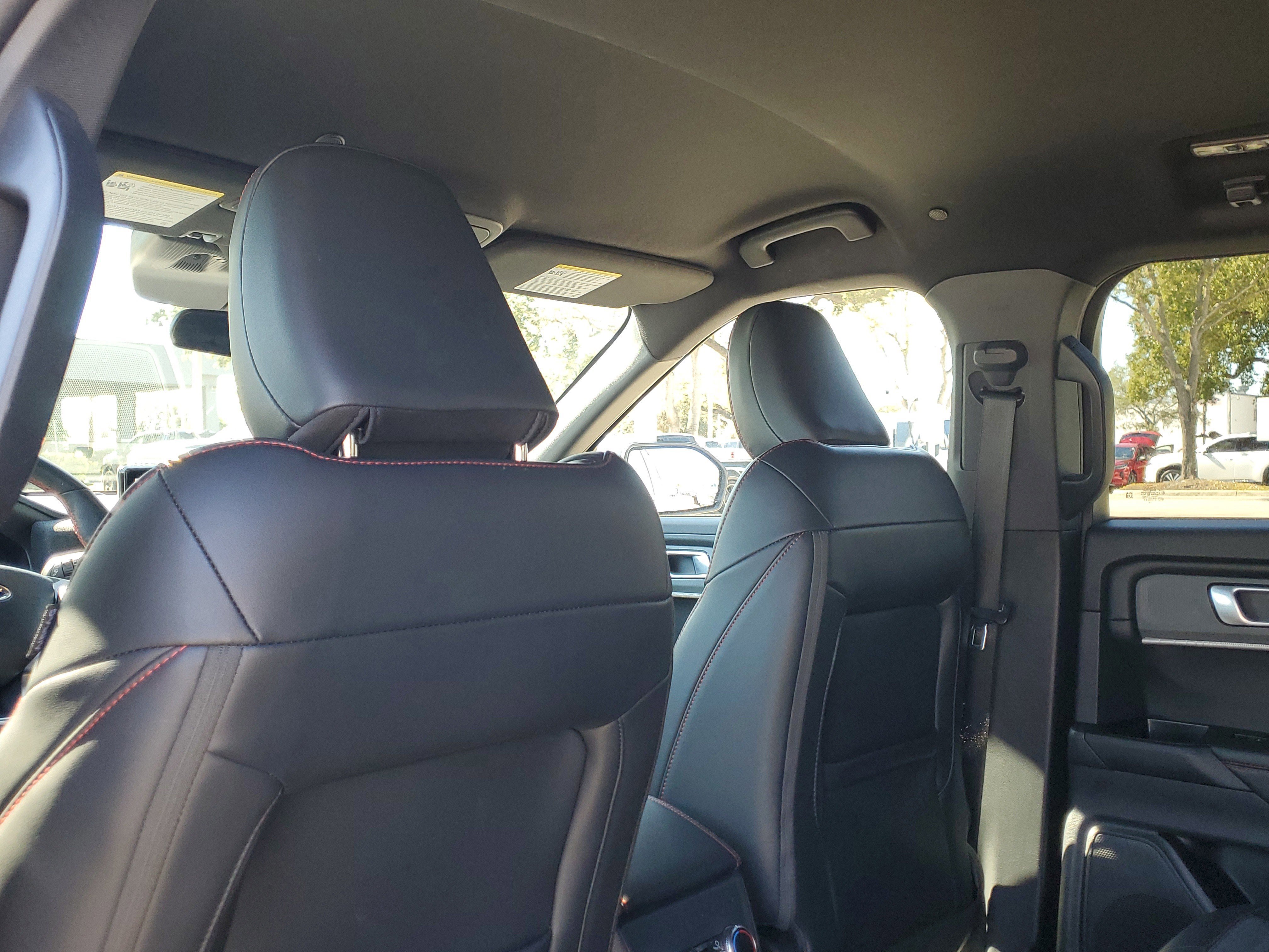 Certified 2025 Ford Explorer ST-Line image 15