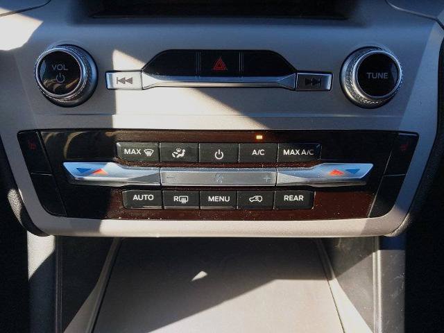 Certified 2023 Ford Explorer XLT RWD image 21