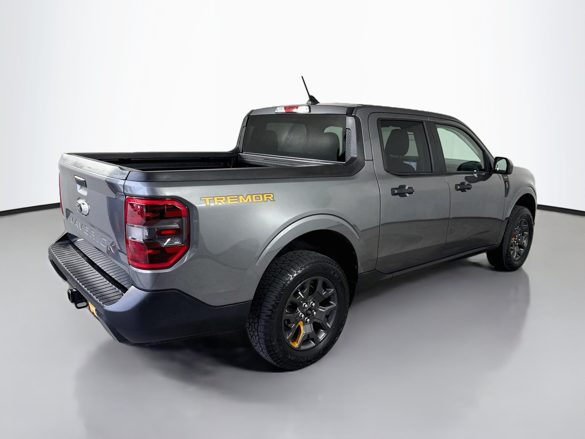Certified 2024 Ford Maverick Tremor w/ Tremor Off-Road Package AWD/4WD image 13