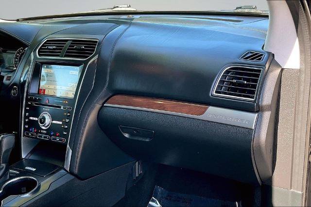 Certified 2018 Ford Explorer Platinum AWD/4WD image 17