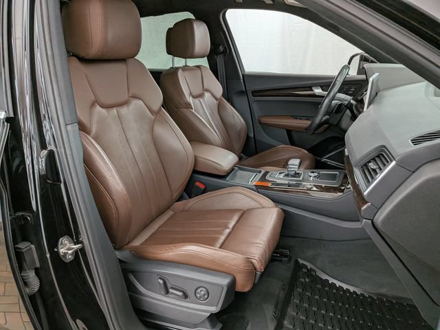 Used 2019 Audi Q5 2.0T Premium Plus w/ Premium Plus Package AWD/4WD image 24