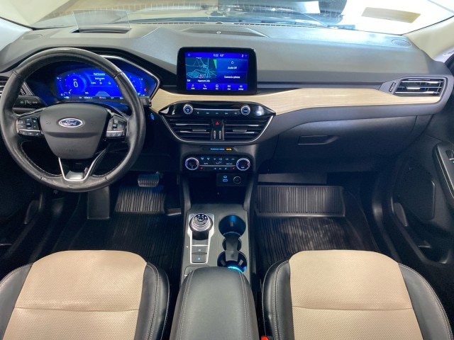 Certified 2021 Ford Escape Titanium w/ Titanium Elite Package AWD/4WD image 12