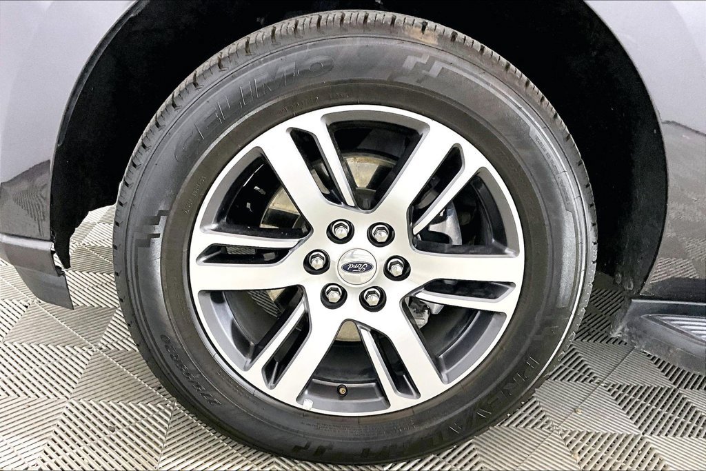 Certified 2024 Ford Expedition Limited RWD image 7