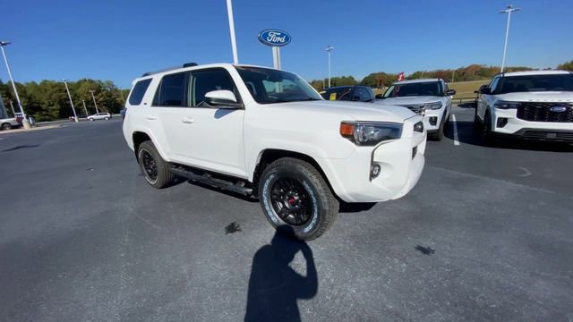 Used 2022 Toyota 4Runner SR5 image 9