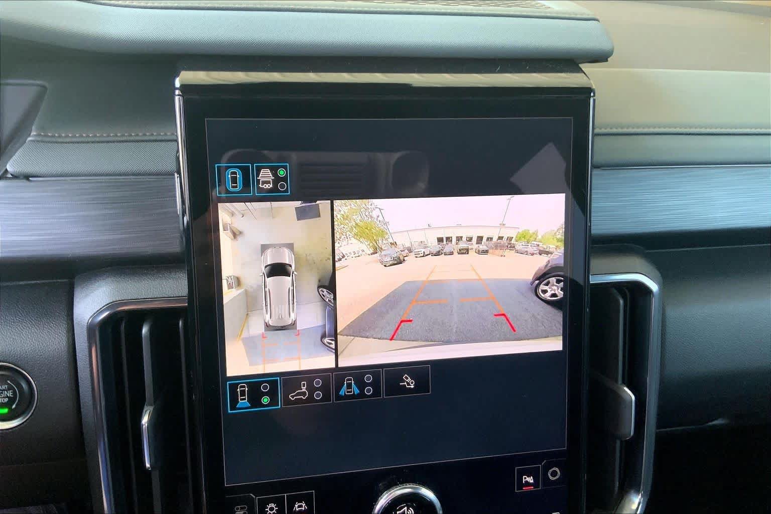 Used 2025 GMC Acadia AT4 w/ Luxury Package AWD/4WD image 29