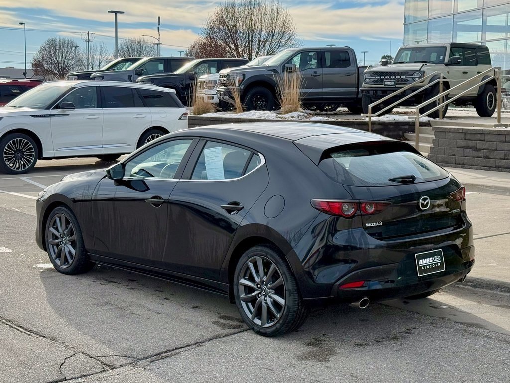 Used 2019 MAZDA MAZDA3 Hatchback image 4