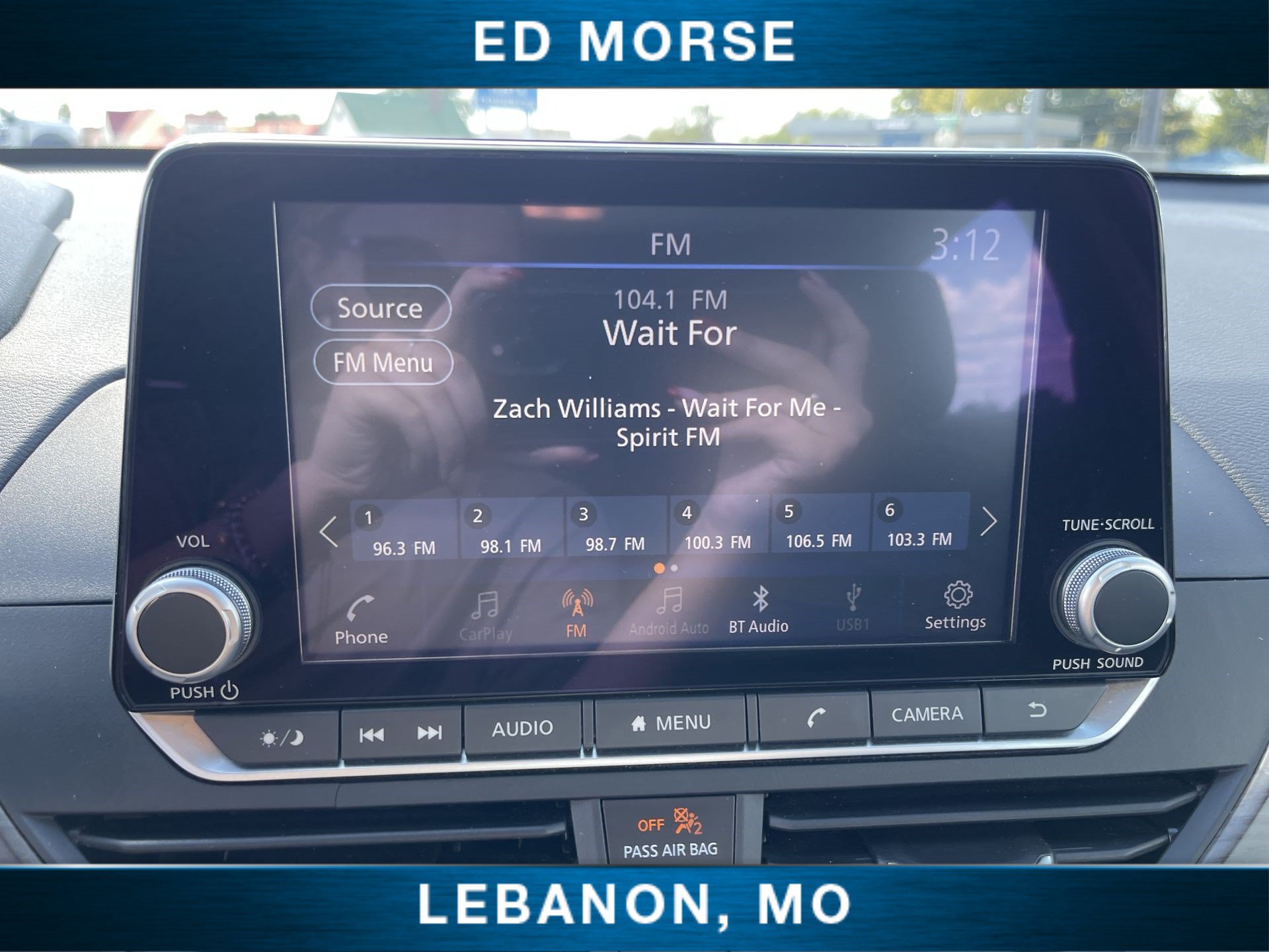 Used 2025 Nissan Altima 2.5 SV FWD image 13