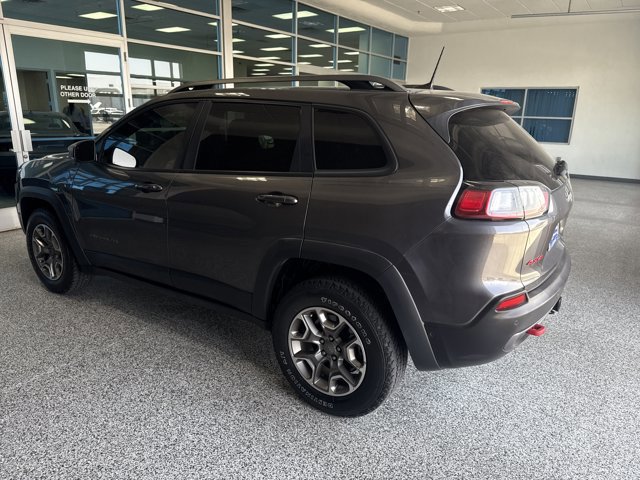 Used 2021 Jeep Cherokee Trailhawk w/ Sun, Sound & Nav Group AWD/4WD image 4