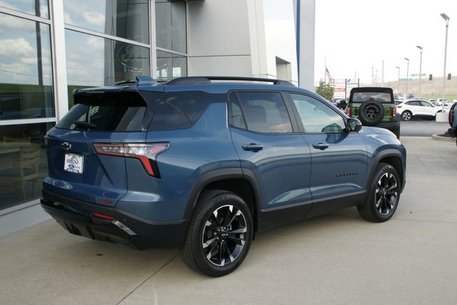 Used 2025 Chevrolet Equinox RS w/ Safety and Technology Package image 3