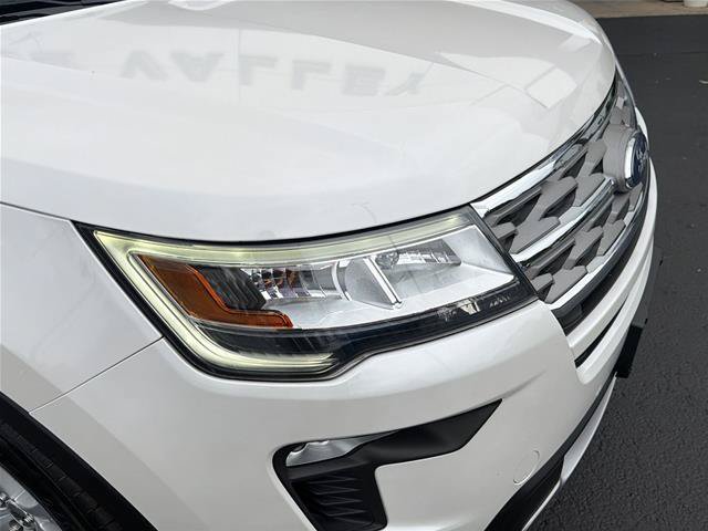 Certified 2018 Ford Explorer XLT w/ Equipment Group 202A AWD/4WD image 9