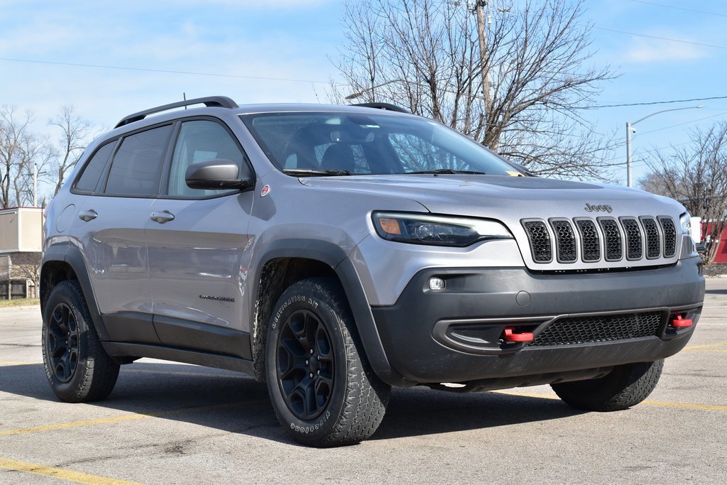 Used 2019 Jeep Cherokee Trailhawk w/ Comfort/Convenience Group image 2