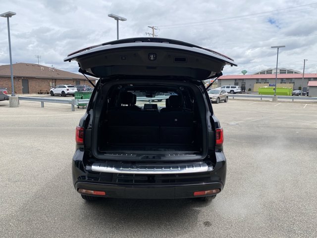 Used 2023 INFINITI QX80 Sensory w/ All-Season Package AWD/4WD image 23