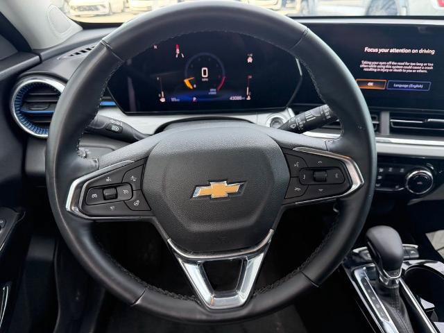 Used 2025 Chevrolet Trax LT w/ LT Convenience Package FWD image 15