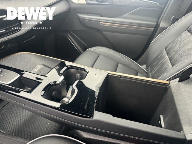 Used 2025 Buick Enclave Avenir w/ Trailering Package, 5000 lbs. image 25