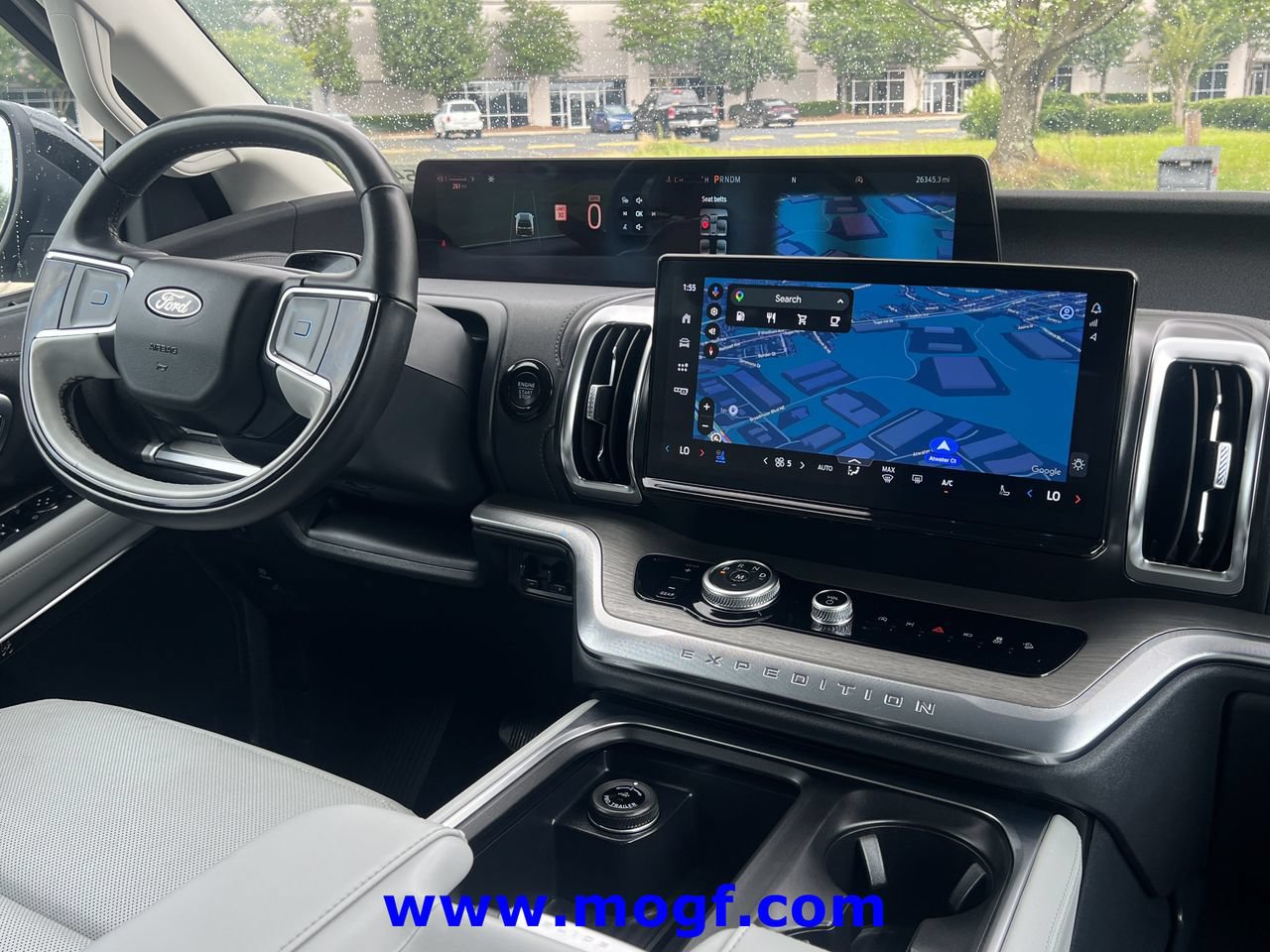 Certified 2025 Ford Expedition Platinum w/ Driver's Package AWD/4WD image 6