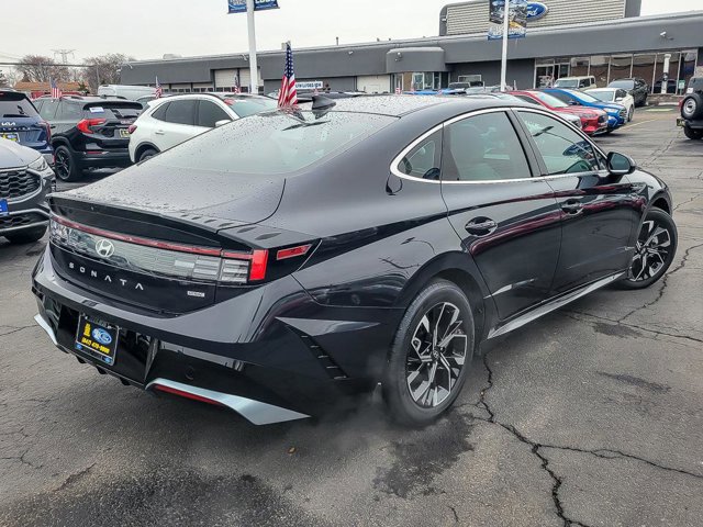 Used 2025 Hyundai Sonata SEL AWD/4WD image 3