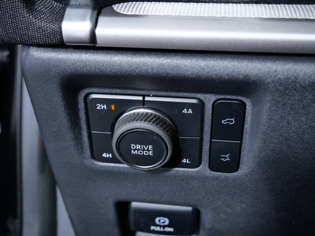Certified 2025 Ford Expedition Active AWD/4WD image 29