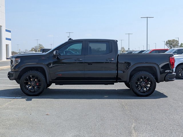 Used 2024 GMC Sierra 1500 AT4X image 2
