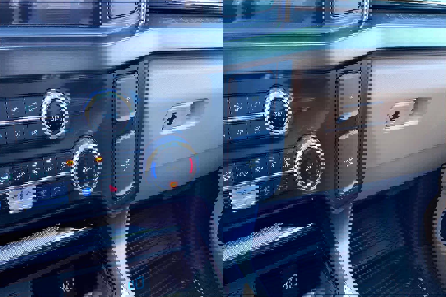 Certified 2023 Ford F250 Lariat w/ Lariat Ultimate Package image 36