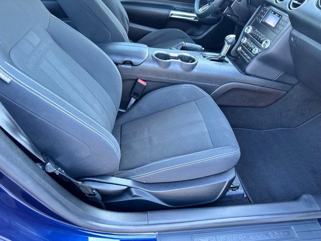 Certified 2019 Ford Mustang Coupe RWD image 39