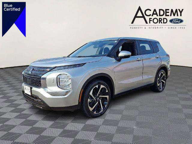 Used 2022 Mitsubishi Outlander ES image 1