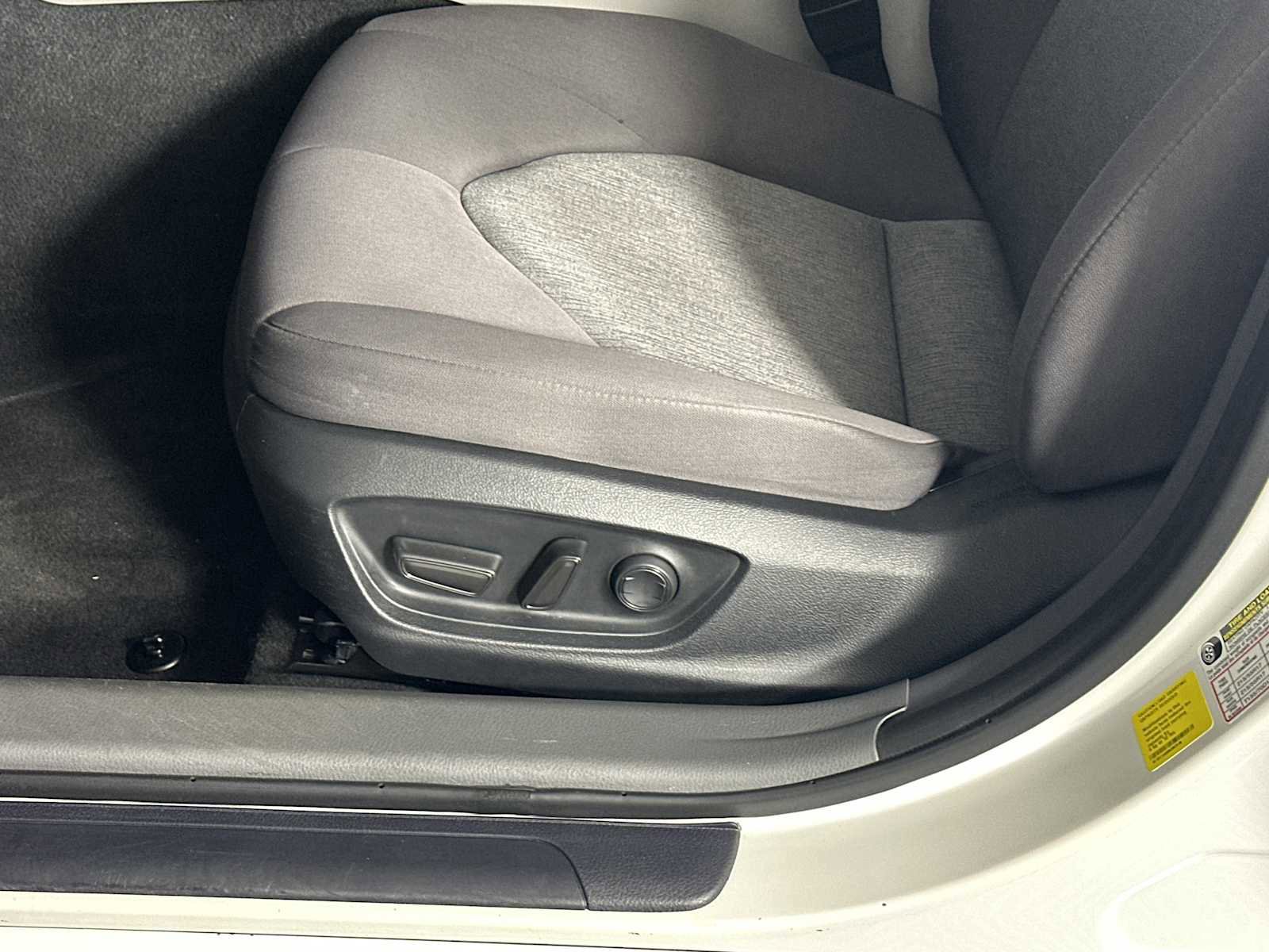 Used 2024 Toyota Camry LE w/ Convenience Package FWD image 14