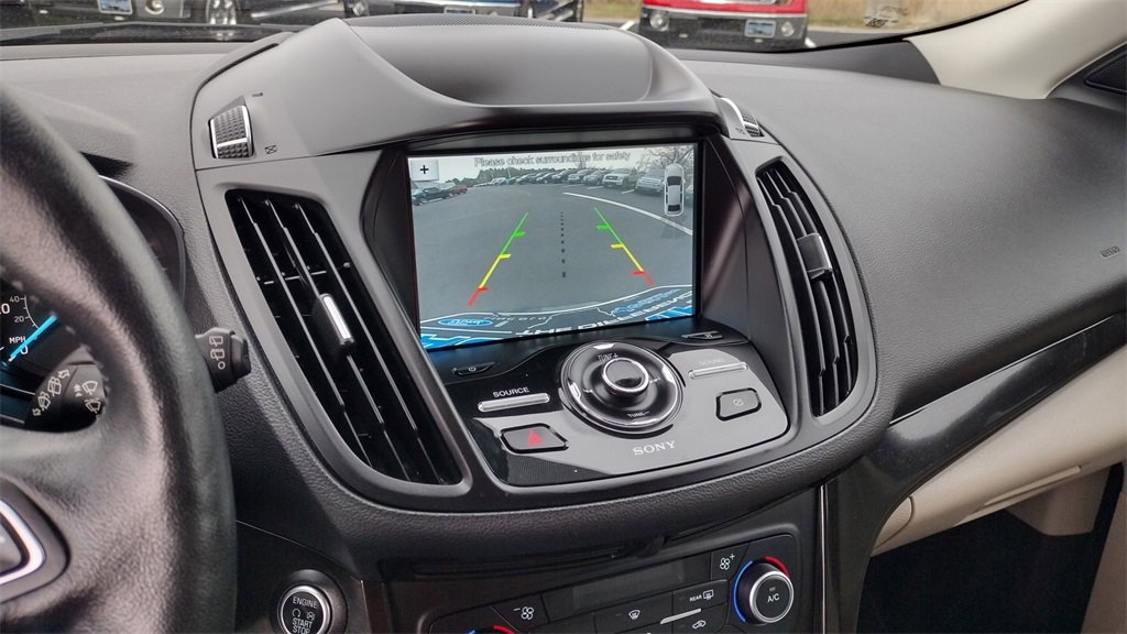 Certified 2019 Ford Escape Titanium image 12