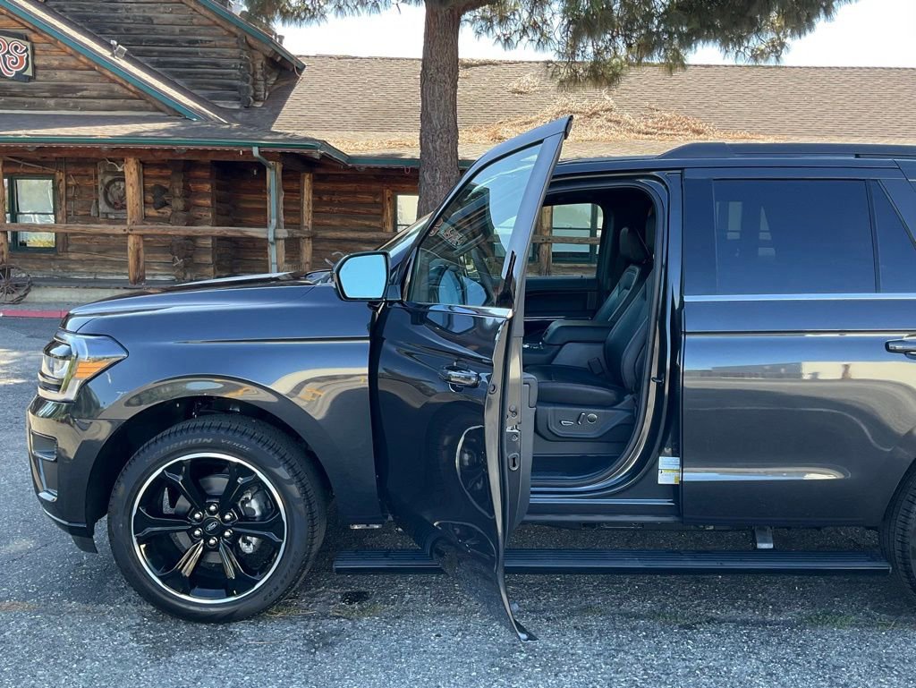 Certified 2024 Ford Expedition Limited image 65