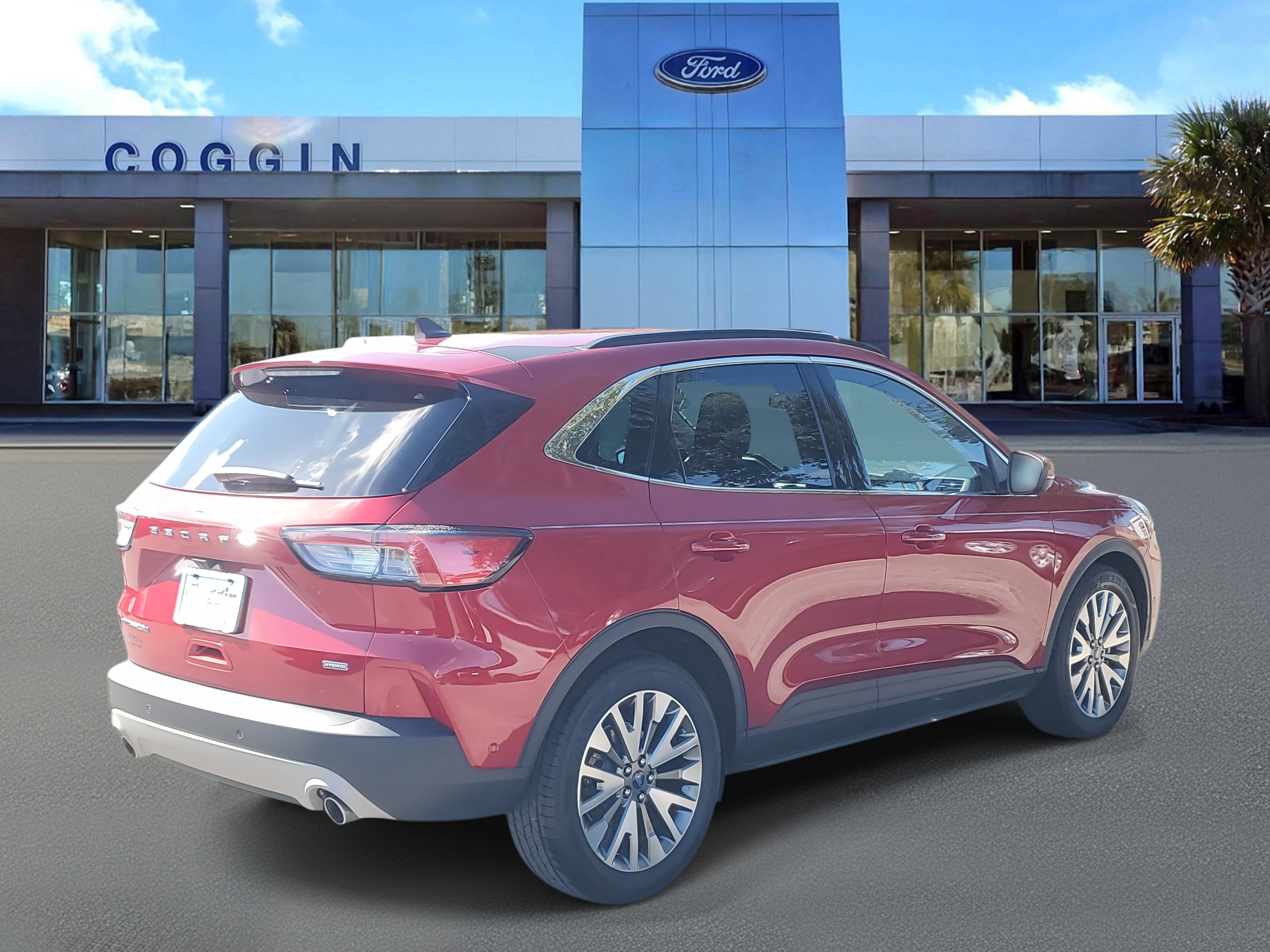 Certified 2020 Ford Escape Titanium image 3