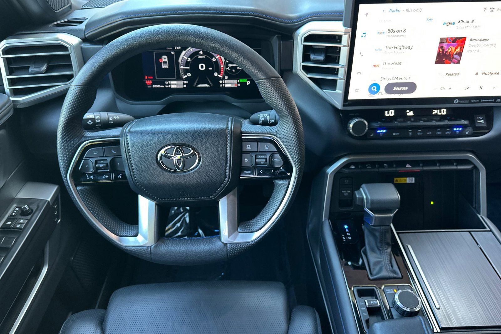 Used 2023 Toyota Tundra Platinum AWD/4WD image 16