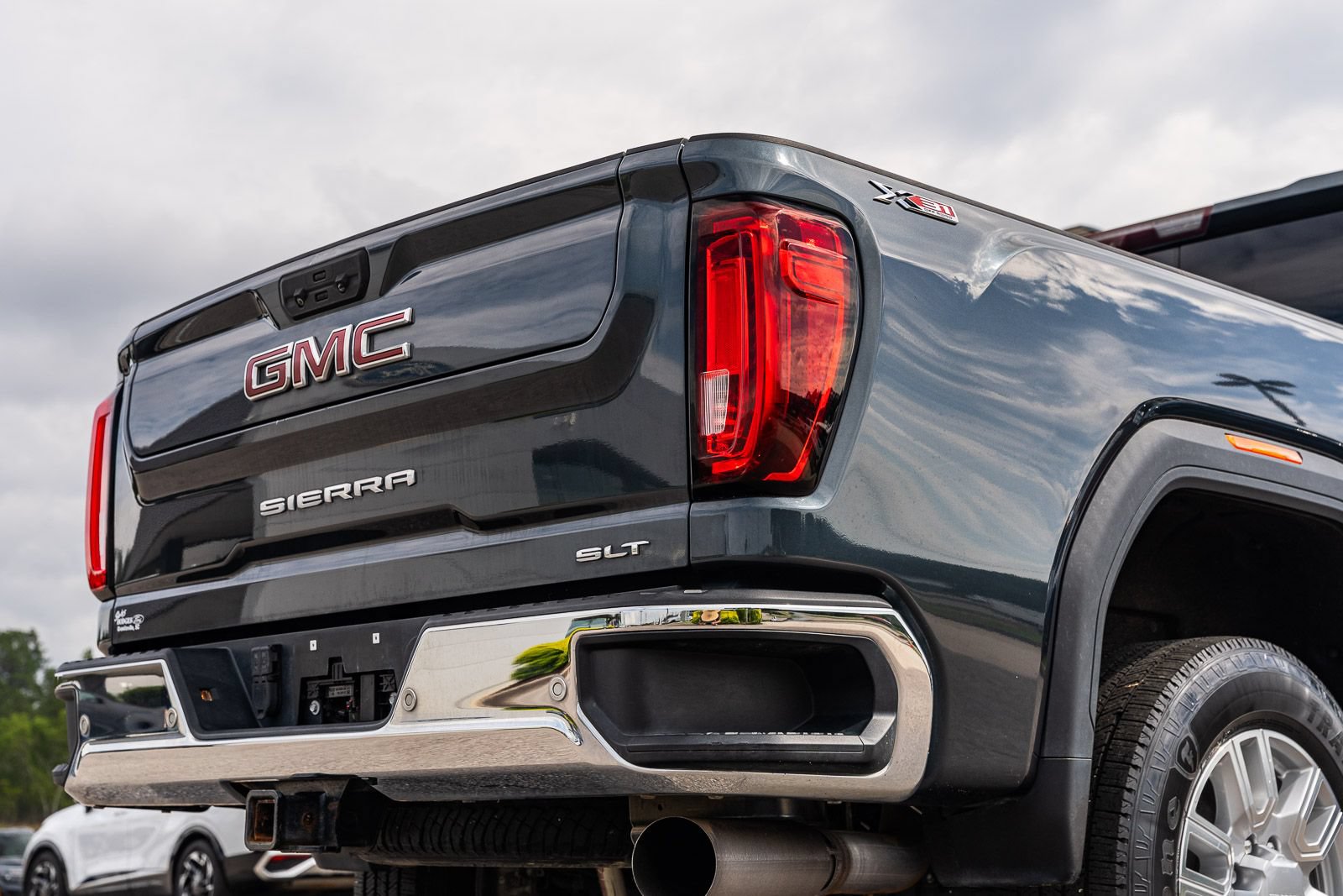 Used 2020 GMC Sierra 3500 SLT w/ SLT Premium Plus Package AWD/4WD image 14