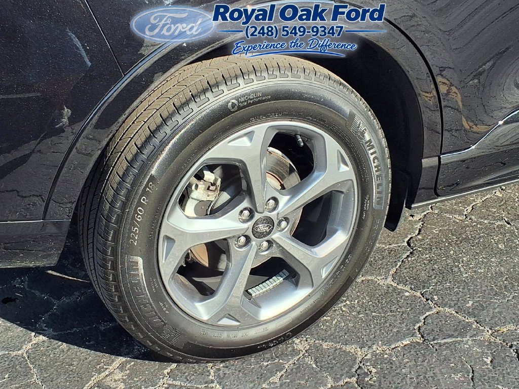 Certified 2024 Ford Escape ST-Line w/ Tech Pack #1 AWD/4WD image 31