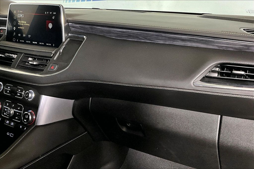 Used 2023 GMC Yukon SLT w/ SLT Premium Package RWD image 12