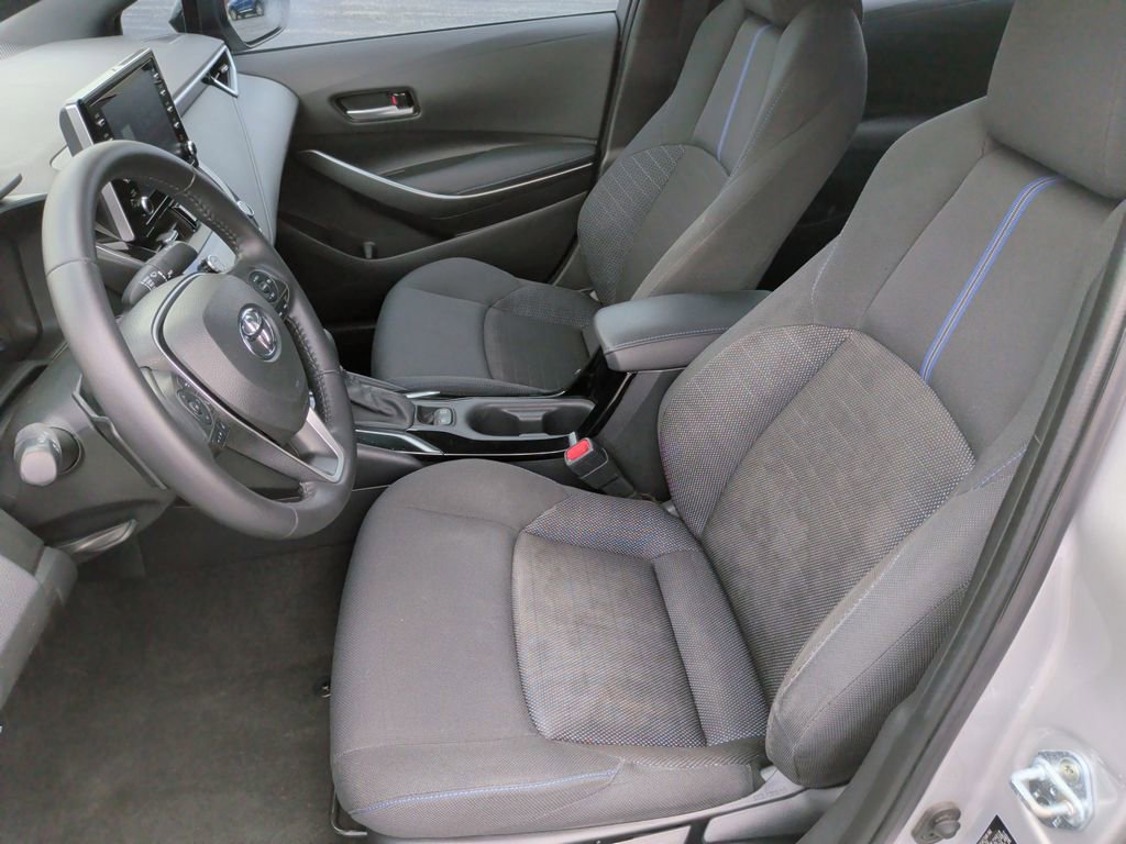 Used 2021 Toyota Corolla SE w/ Carpet Mat Package (TMS) FWD image 4