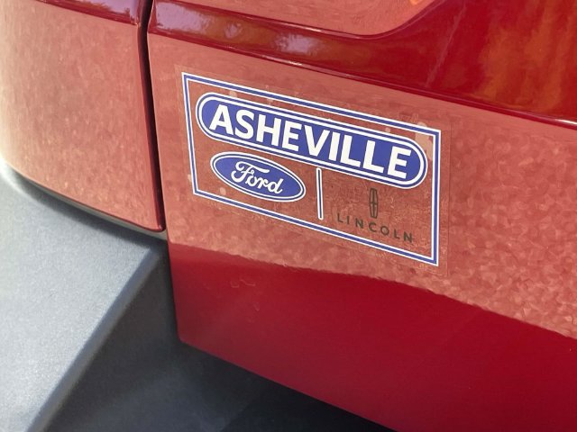 Certified 2026 Ford Maverick XLT w/ XLT Luxury Package FWD image 11