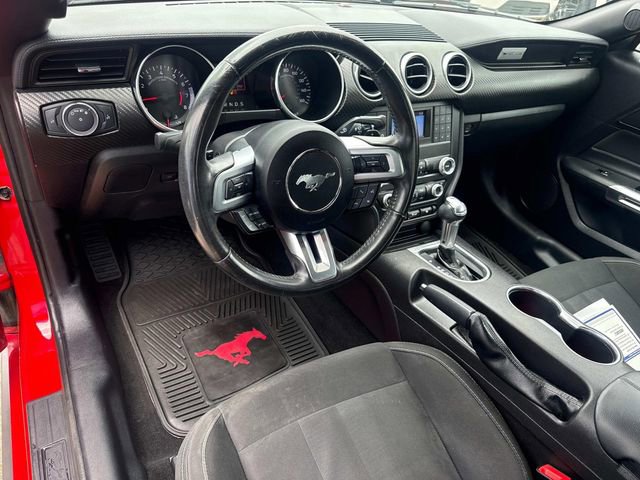 Certified 2019 Ford Mustang Convertible RWD image 24