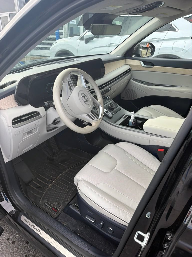 Used 2024 Hyundai Palisade Limited AWD/4WD image 3