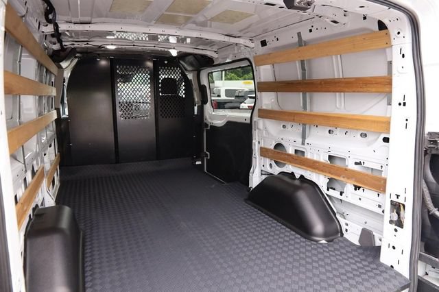 Certified 2024 Ford Transit 250 Low Roof w/ Exterior Upgrade Package RWD image 8