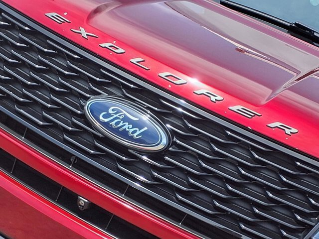 Certified 2019 Ford Explorer Sport w/ Equipment Group 401A AWD/4WD image 33