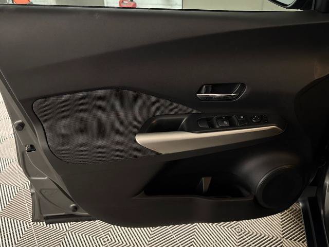 Used 2018 Nissan Kicks SV FWD image 15